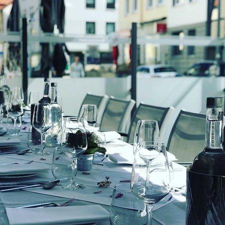 Roy's Restaurant