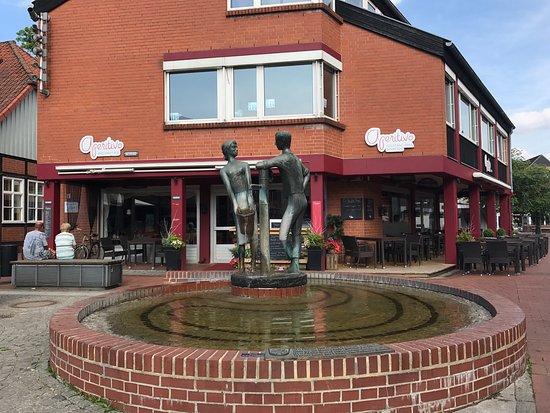 Aperitivo Bar und Vino Cafe