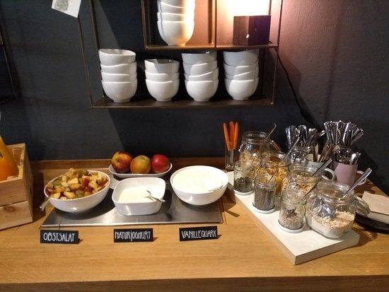 MORGAEN cafe