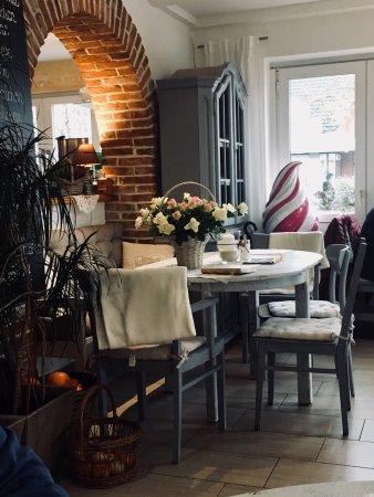 Cafe Piano