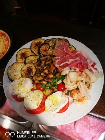 La Trattoria