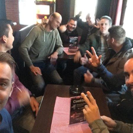 Charly's Pub