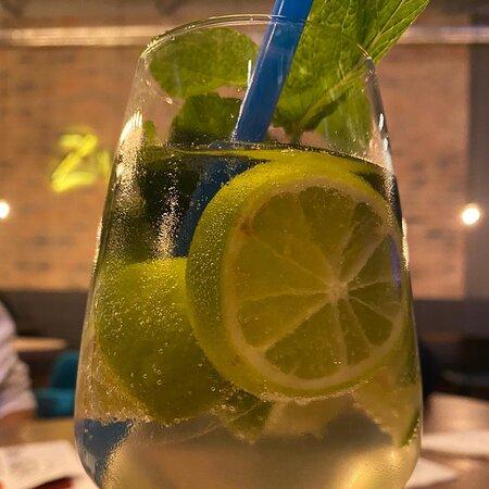 Zum Gluck Restaurant & Bar