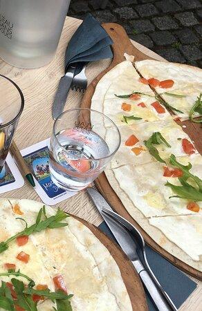 Qube Restaurant
