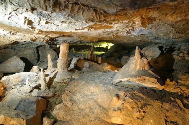natour.NAH.zentrum Schillat-Höhle