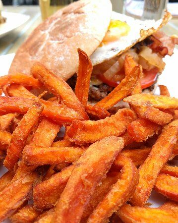 Corvin's Burger & Beer